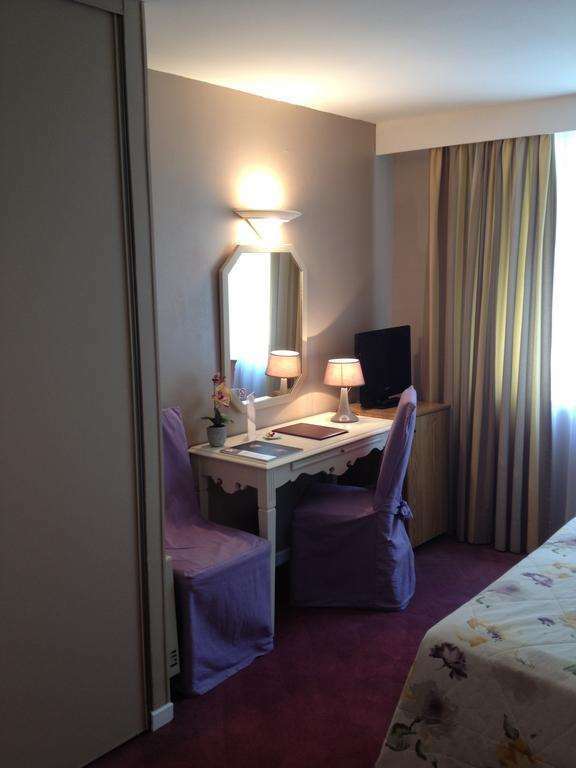 Hotel Le Festival Cannes Bilik gambar